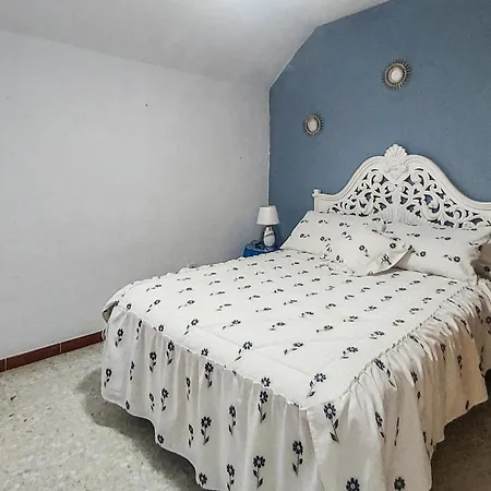 Stunning In Chiclana De La Fronter Holiday home
